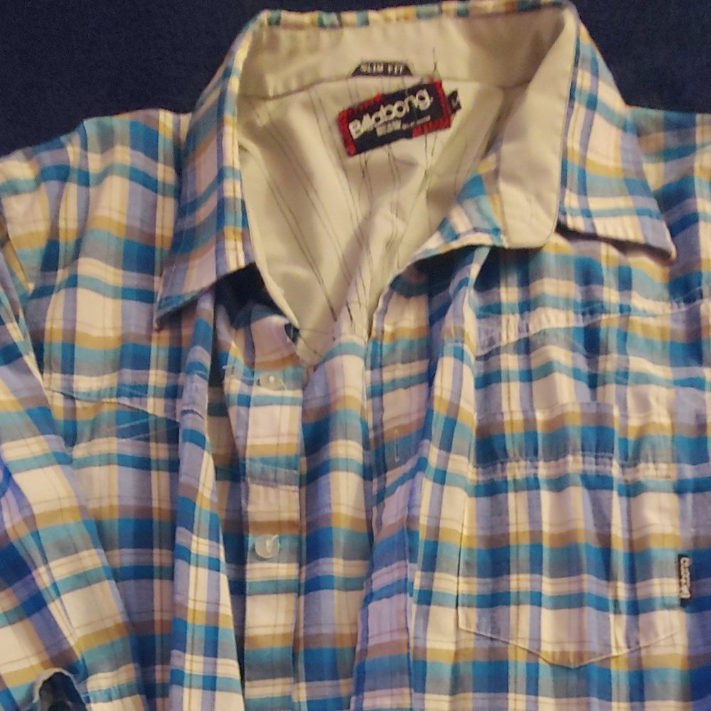 Worn Billabong Short Sleeve Shirt